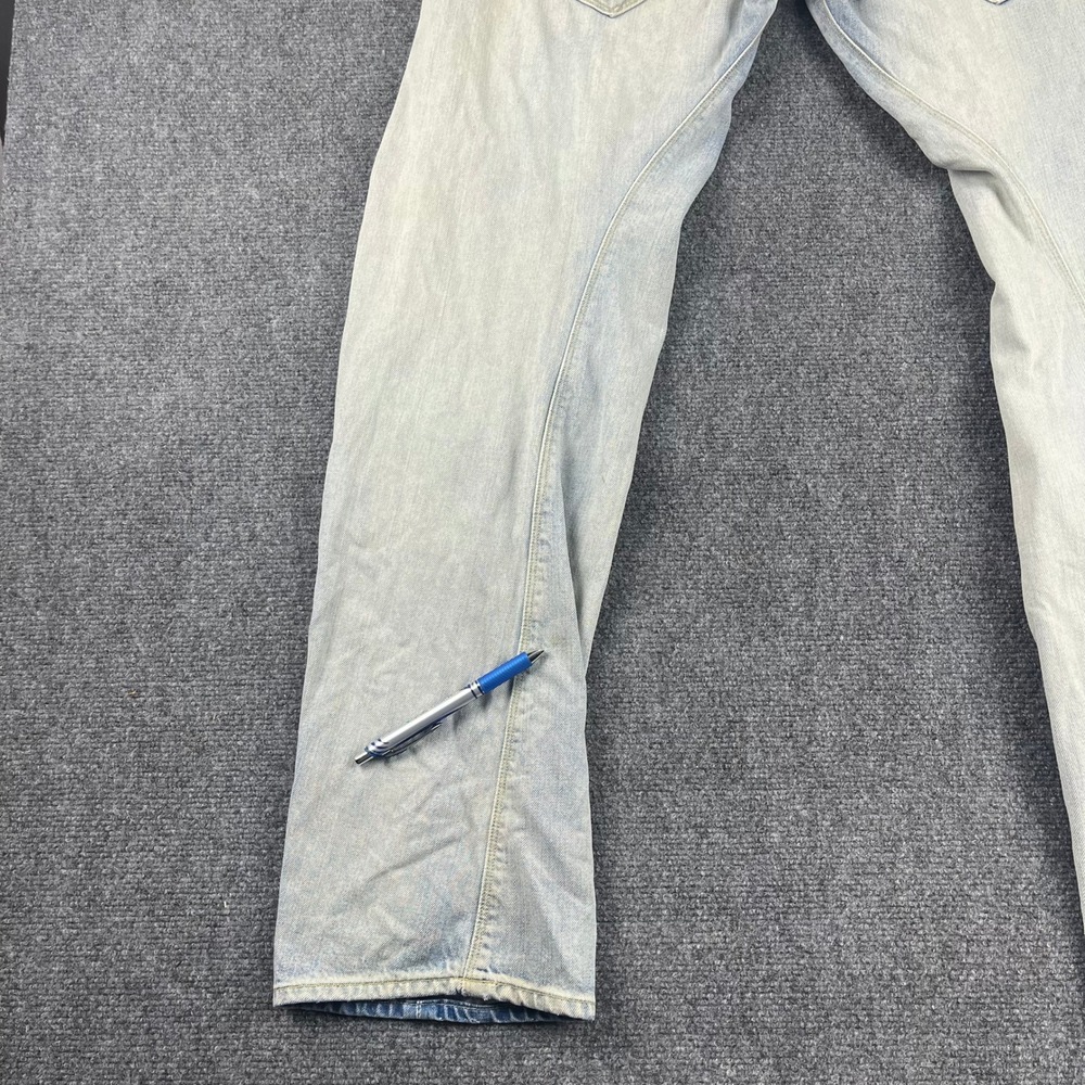 Y2K Levi Engineered Jeans Men 30 Light Wash Twisted Buckle Button Fly 32x32 - Picture 8 of 16